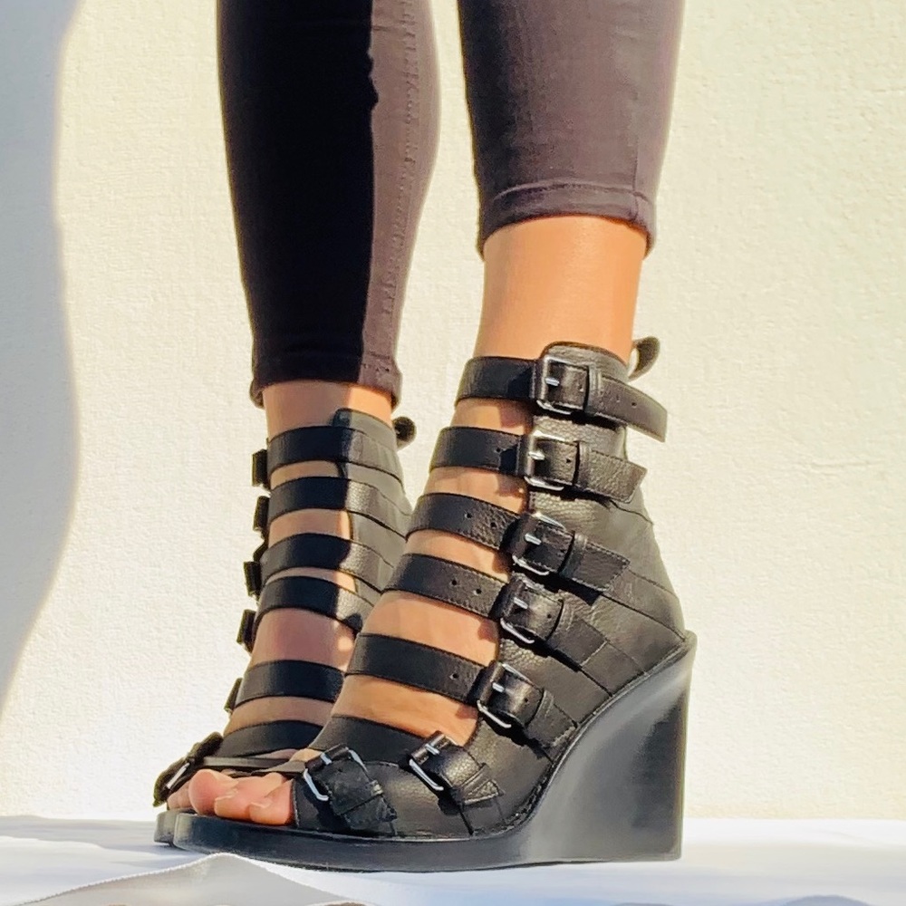 Ann Demuelemeester Black Buckle Blanche Boot 9 - Picture 15 of 15